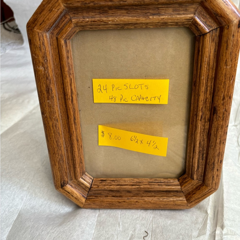 Book like picture holder